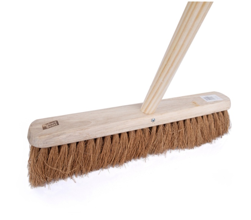 Soft wooden sweeping brush with handle, 18 inch